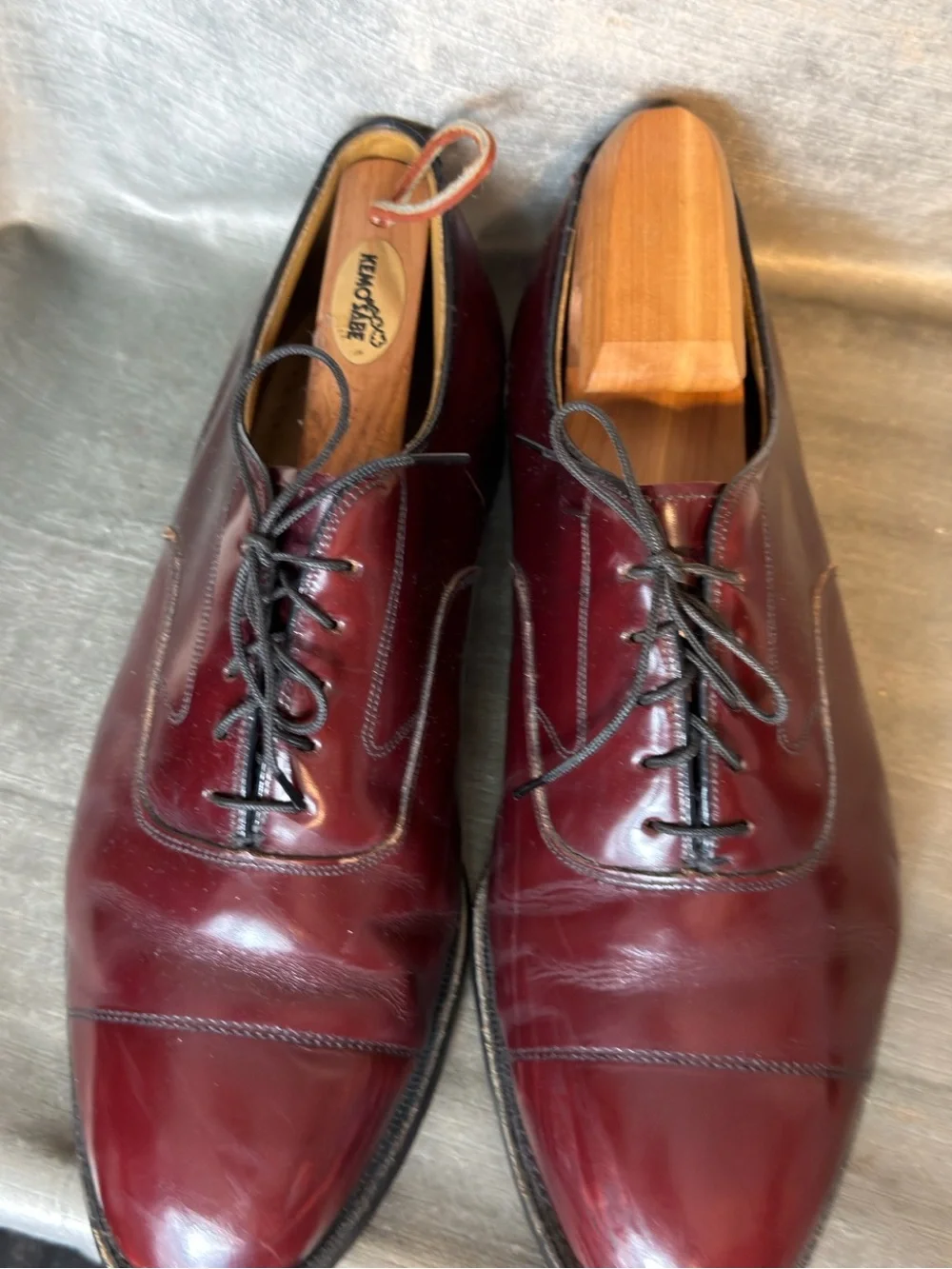 Johnston & Murphy Aristocraft Maroon Leather Dress Shoes. Men’s Size 8.5EEE Wide
